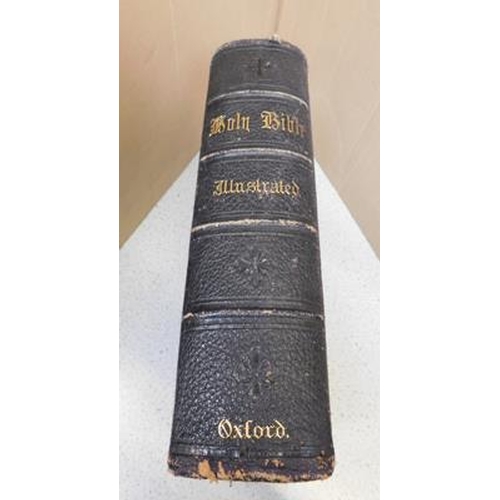 194 - Vintage illustrated Holy Bible