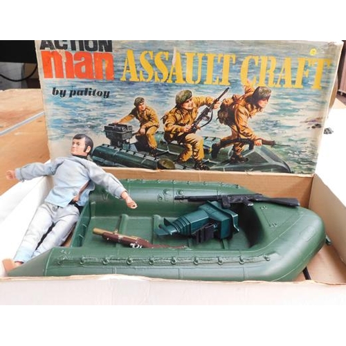 196 - Vintage boxed action man assault craft with figure