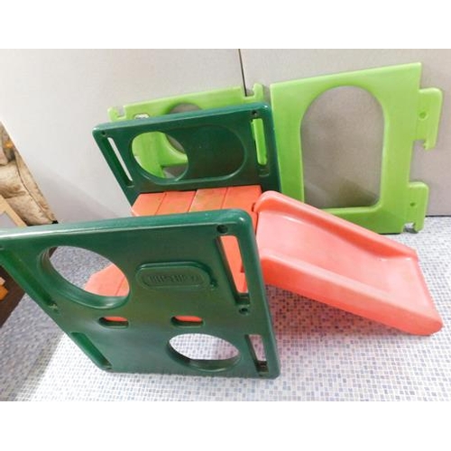 527 - Trike garden slide-to assemble