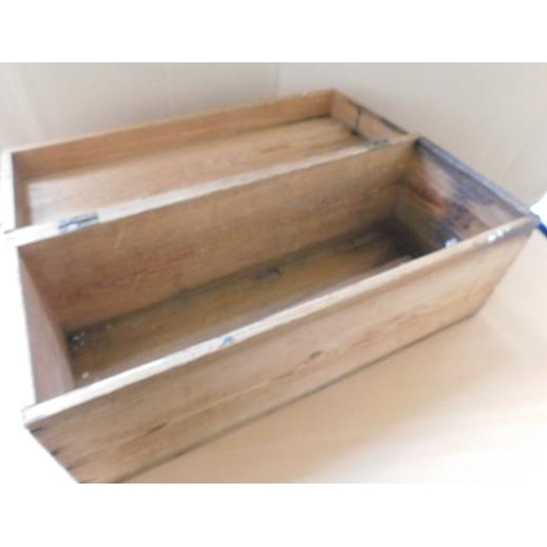 535 - Vintage wooden box