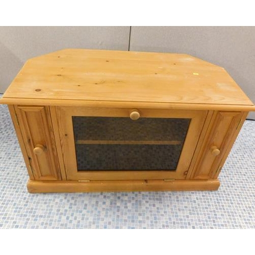 602 - Pine TV cabinet