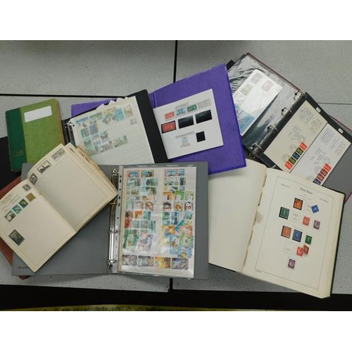 32 - Box containing 10 album/stockbooks...