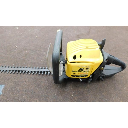 521a - McCulloch Virginia petrol hedge trimmer w/o