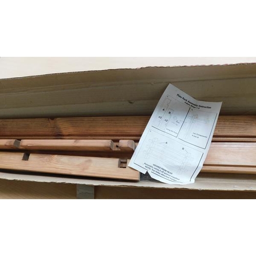 836 - Plate rack-unused to assemble with instructions