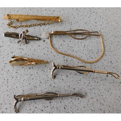 109 - Assortment of vintage tie pins