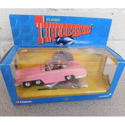 114 - Thunderbirds classic boxed vehicle with accessories (2004)