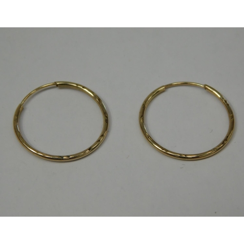 152 - Pair of 9ct gold large sleepers