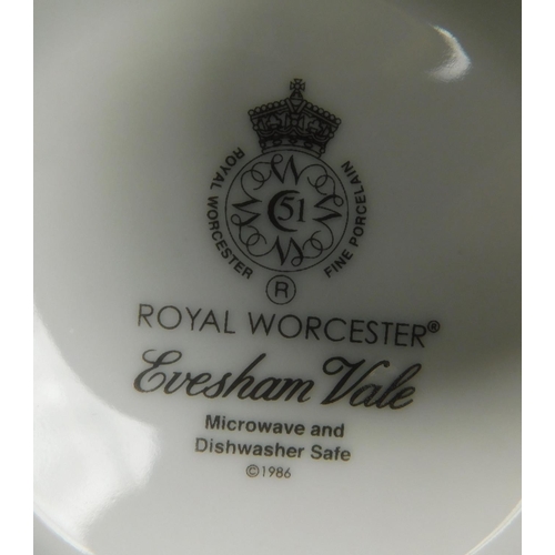 95 - Large collection of Royal Worcester Evesham Vale dinner service