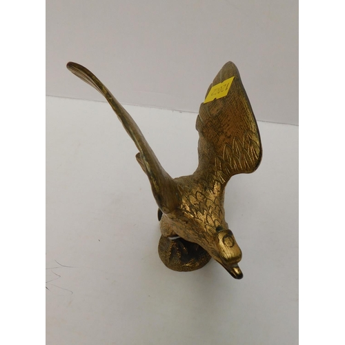 723 - Gilt bronze eagle 1920's car mascot approx 5