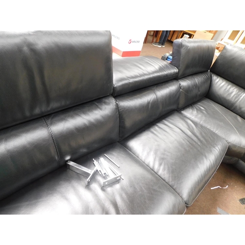 723a - Large L shaped 3/4 seater leather effect settee