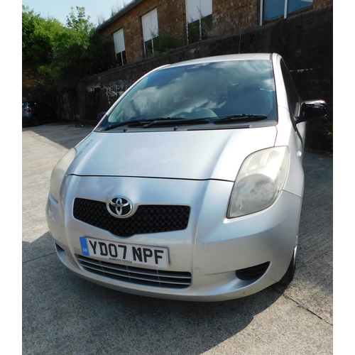 732 - Toyota Yaris 1.3 petrol, 2007, 07 reg, MOT 28/2/22, 140,000 miles, 1x key, power steering, electric ... 