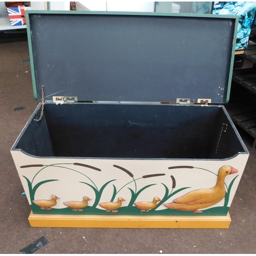 788 - Toy box with duck detail to front 34