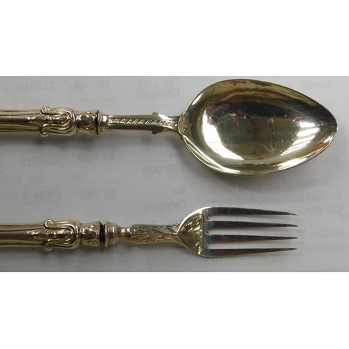 252 - Antique Victorian cased sterling silver, christening fork & spoon set, hallmarked Birmingham 1968, m... 