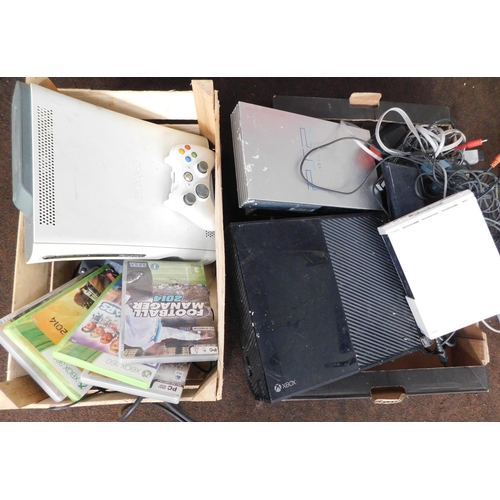 722 - 2x Boxes of games consoles incl. Xbox 360 and PS2, some games - unchecked