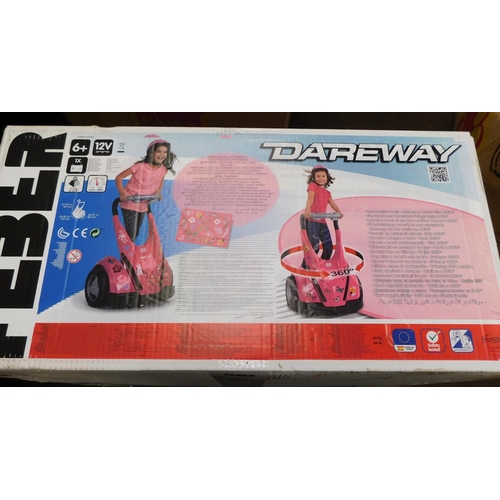 591 - Feber Dareway ride on segway style girls ride