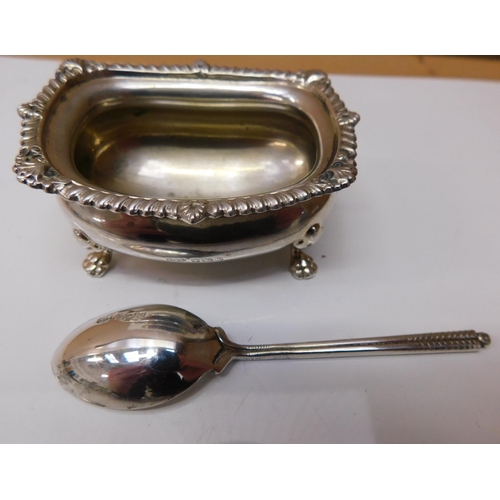 103 - Hallmarked silver salt dish, awarded to 1921 Grand National Winner