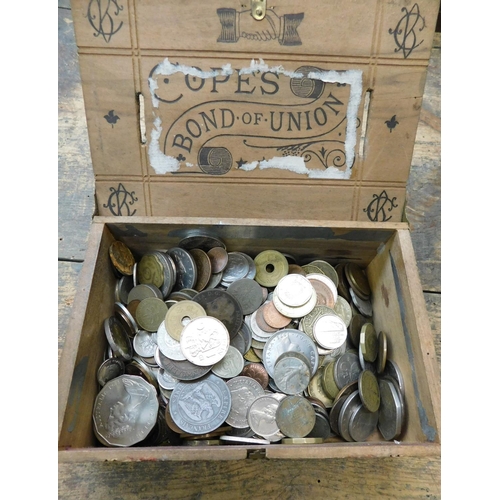 23 - Box of mixed World coins