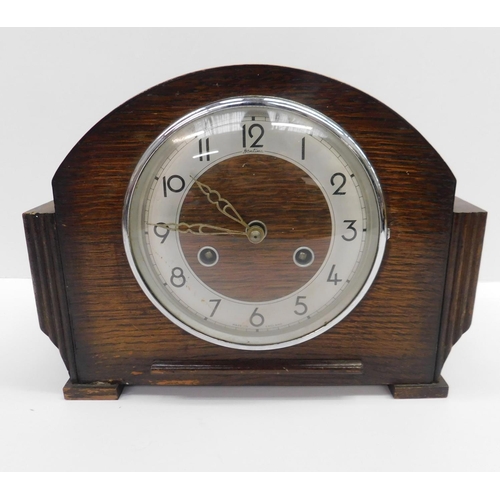 89 - Vintage oak cased - Art Deco style mantle clock – no key