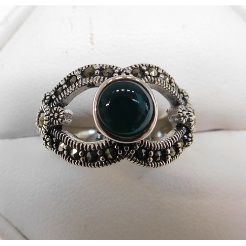 272 - Silver green stone and marcasite ring size O 1/2