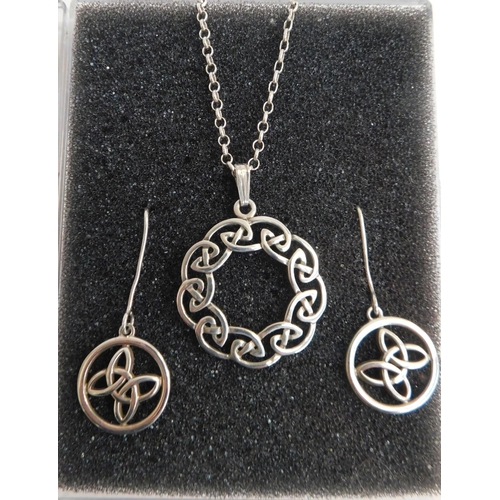 134a - 925 Silver Celtic pendant on silver chain-matching earrings