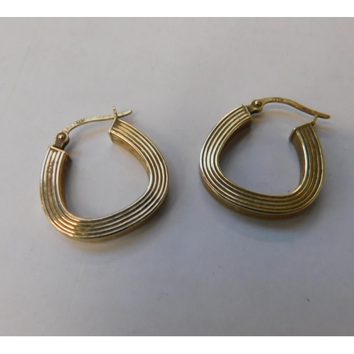 135 - Pair of 9ct gold hoop earrings
