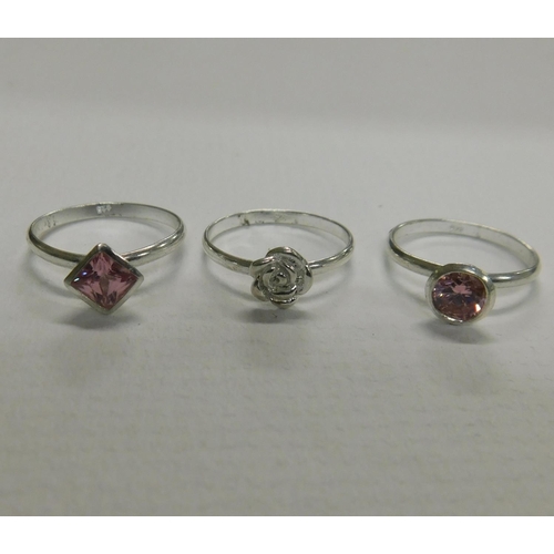 136 - 3x Silver rings, stamped 925