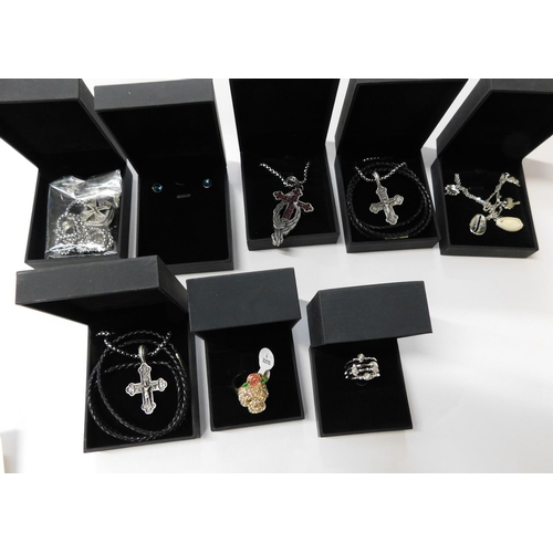 164 - 8x New/ unused boxed 'Evil Beauty' jewellers