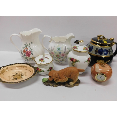 284 - Mixed ceramic items including – Wedgwood & Aynsley