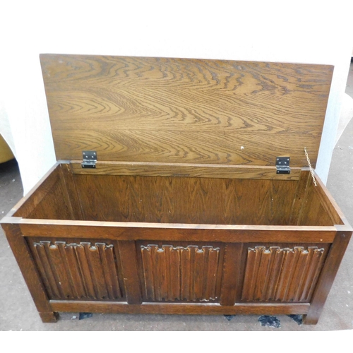 544 - Large Oak Blanket box 45