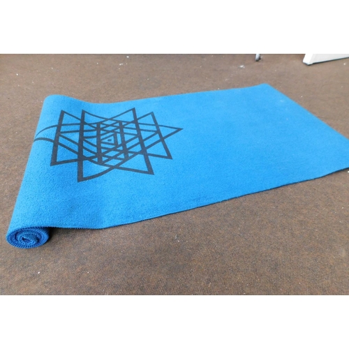 563 - Heavy duty yoga mat