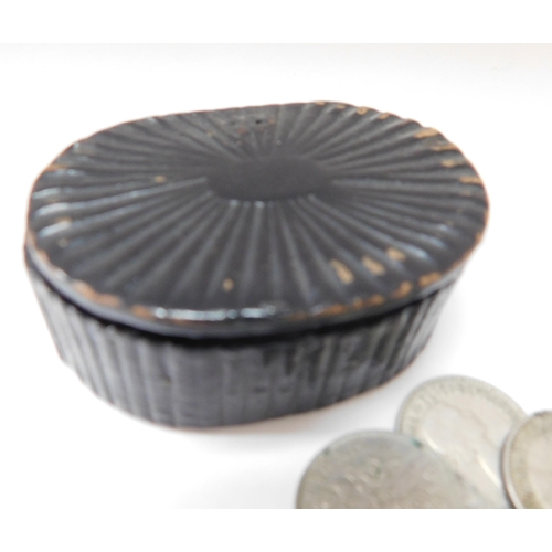 118 - Victorian paper mache snuff box with six pences inside