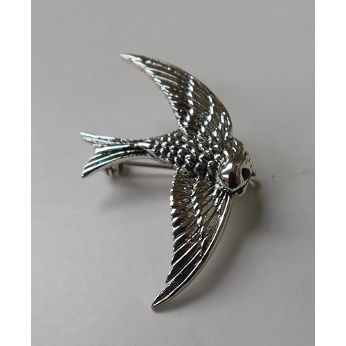 120 - Silver bird brooch