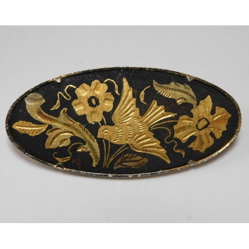 148 - 1950's Engraved bird brooch