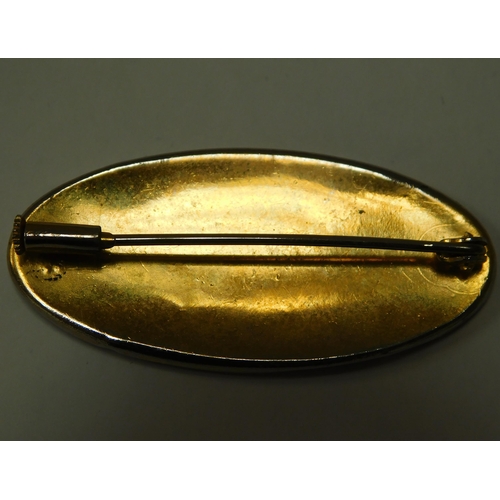 148 - 1950's Engraved bird brooch