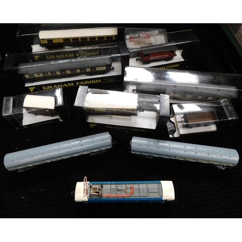 167 - Collection of Graham Farish trains - some boxed, 'N' and '00'