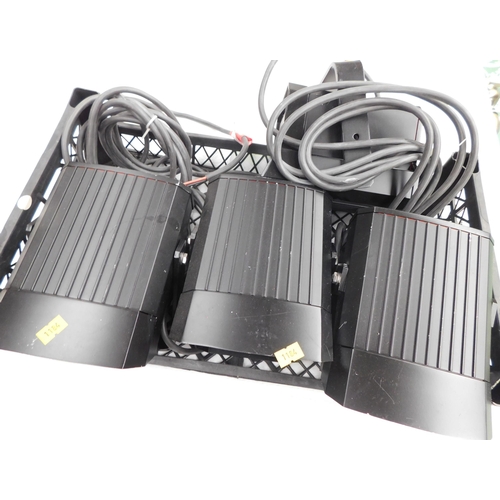 505 - 4x Low voltage infra red lights unchecked