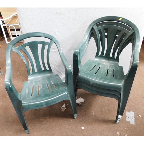 548 - 4x Plastic garden chairs