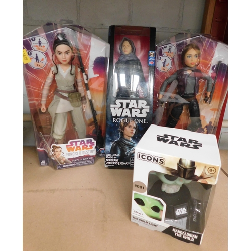 55 - 4x Star Wars figures - boxed