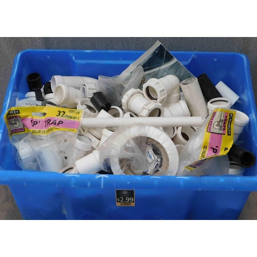 506 - Large box of plumbing fitments