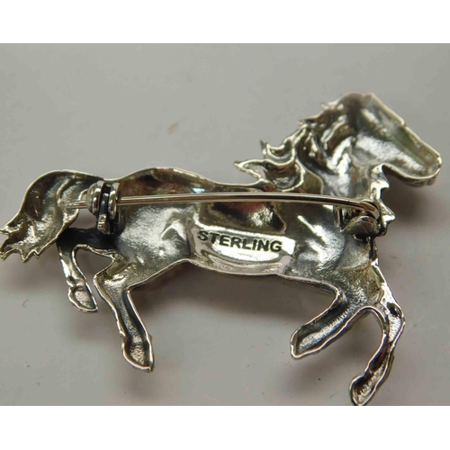 205a - Silver - horse brooch
