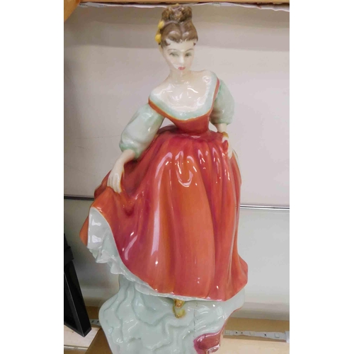 102a - Royal Doulton - Fair Lady HN2832