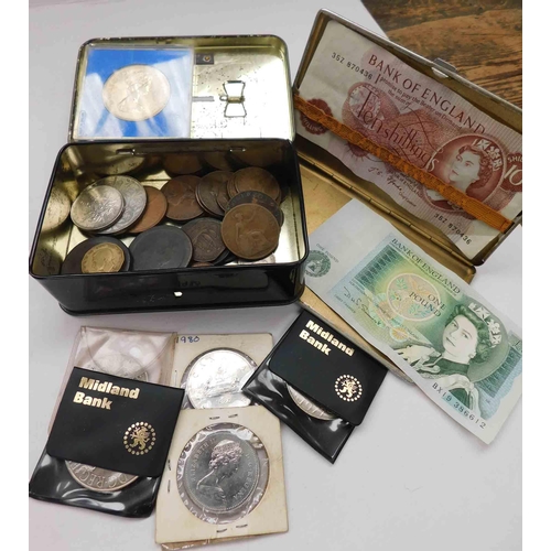 17 - Mixed coins & notes...