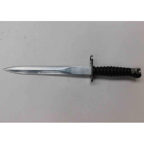 20 - Swiss Army Bayonet - Victoria Schnyz 9110...