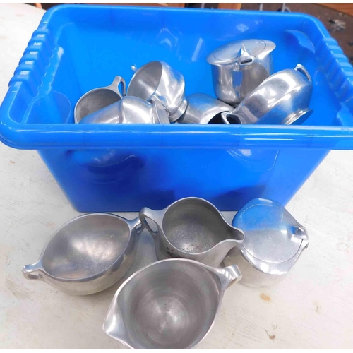 566 - Box of pewter bowls etc