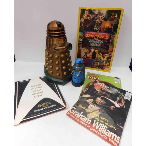 86 - Dr Who & Star Trek items