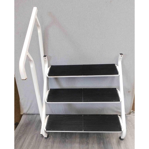 784 - Static caravan steps with safety rail