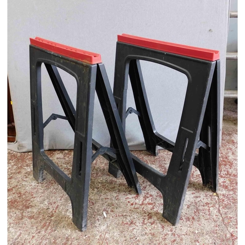 801 - 2x Builders trestles