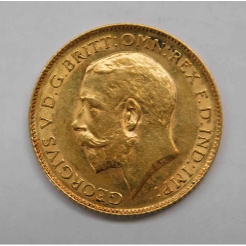 101 - Antique - 1913 22ct gold - 1/2 sovereign coin