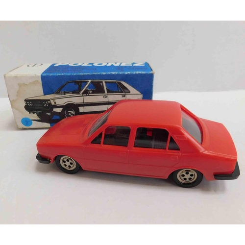 132 - Vintage USSR/Poland - Polonez 1/43 scale Skoda car -original box