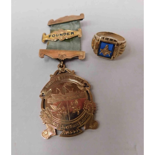 230 - Masonic medal (9ct Gold) & Ring (OB.10K inscribed on the inside of the ring)